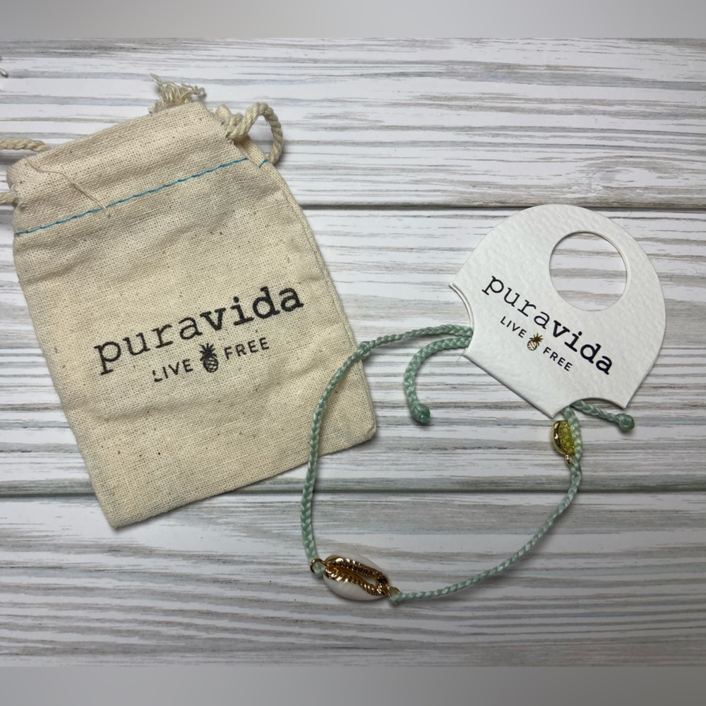 Pura Vida Costa Cowrie Charm Bracelet NWT